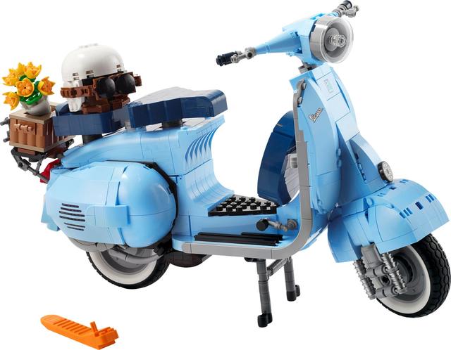 LEGO Vespa 125 set 10298