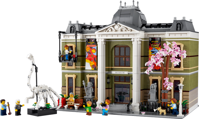 LEGO Natural History Museum set 10326 - Modular Buildings theme