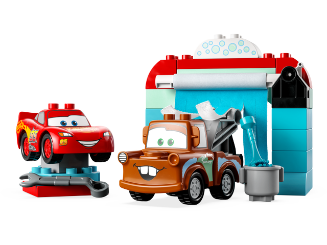LEGO Lightning McQueen & Mater's Car Wash Fun set 10996