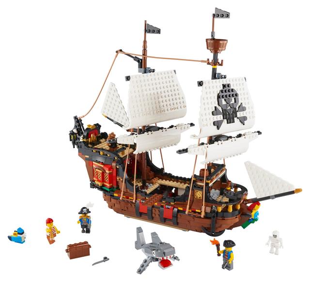 LEGO Pirate Ship set 31109