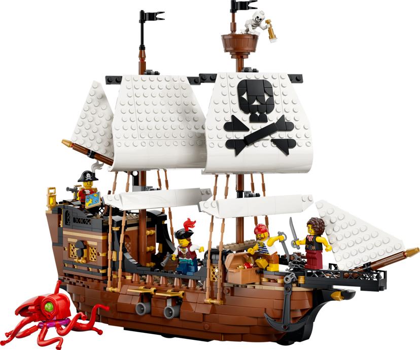 LEGO Iconic Pirate Ship set 31387 - Creator theme