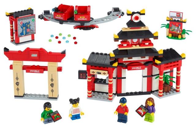 LEGO LEGOLAND Ninjago World set 40429