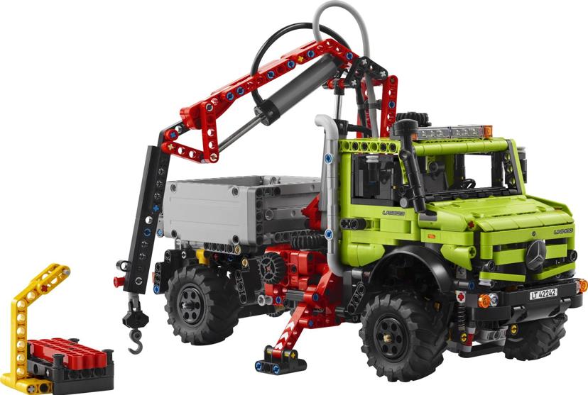 LEGO Mercedes-Benz Unimog U 5023 with Crane set 42242 - Technic theme