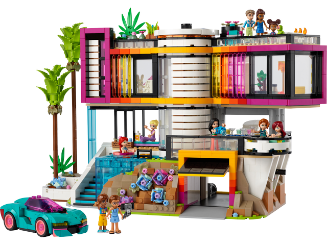 LEGO Andrea's Modern Mansion set 42639