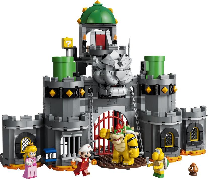 LEGO Fire Mario & Bowser's Castle set 72060 - Super Mario theme