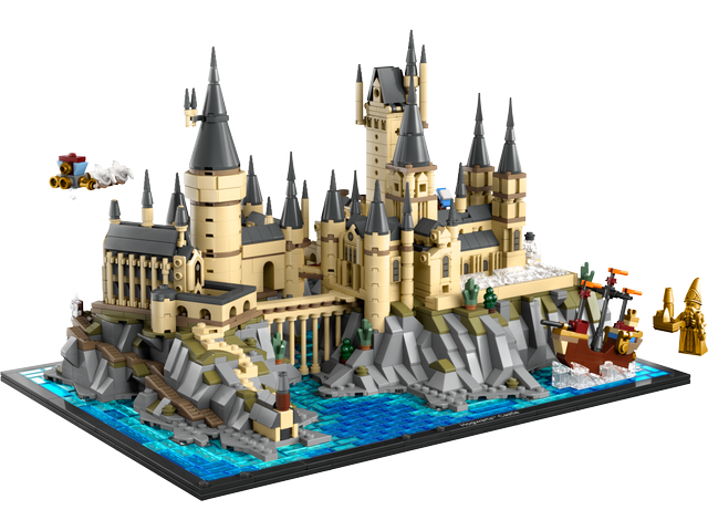 LEGO Hogwarts Castle and Grounds set 76419