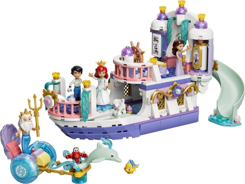 LEGO Ariel's Royal Wedding Boat set 43299 - Disney theme