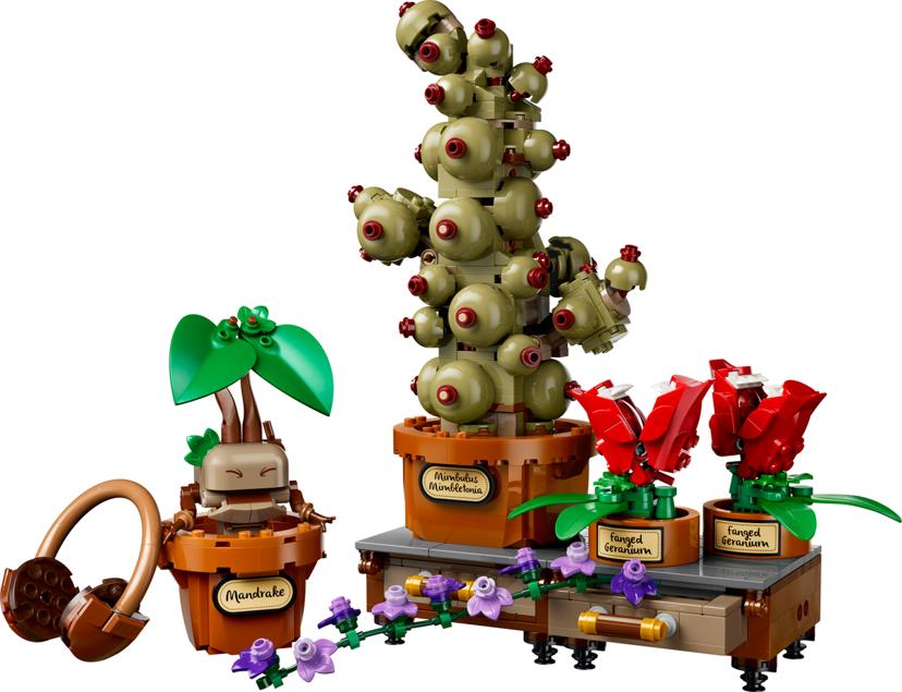 LEGO Hogwarts Herbology Plants set 76474 - Harry Potter theme